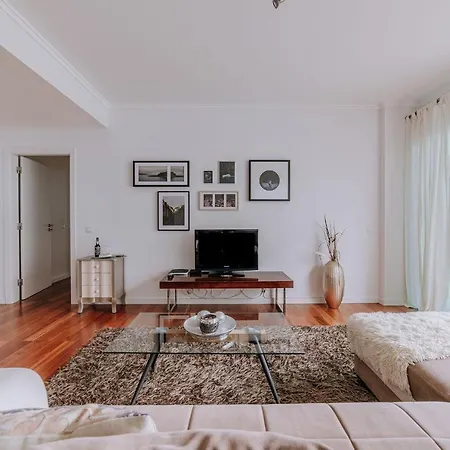 Cozy T2 With Ocean View Apartment *