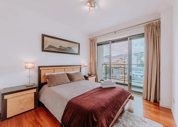 Cozy T2 With Ocean View Funchal (Madeira)